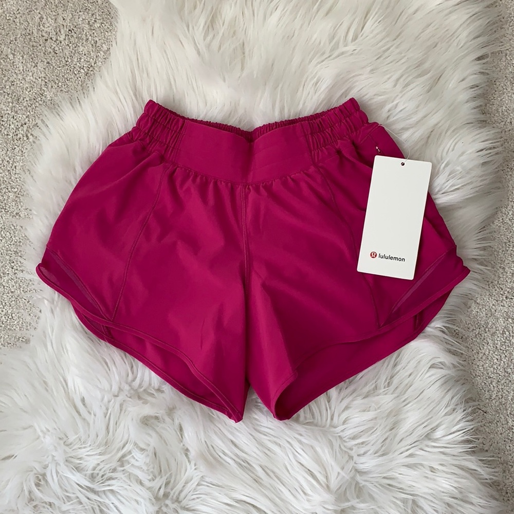 Lululemon Ripened Raspberry Hotty Hot shorts